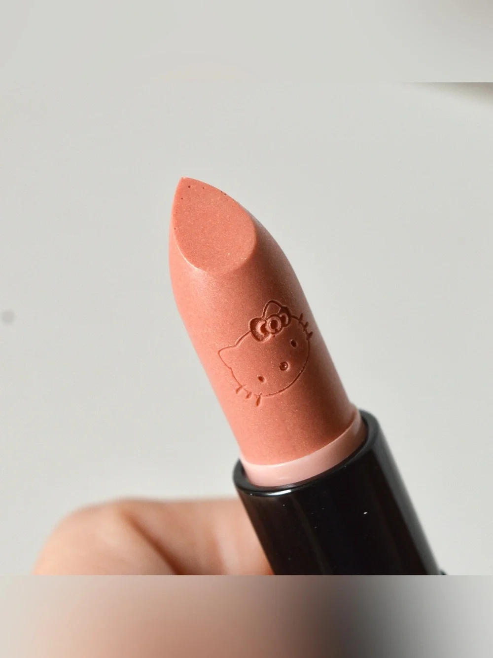 MAC Cosmetics Lipstick *CUTE-STER* Limited Edition BNIB, Hello Kitty Collection